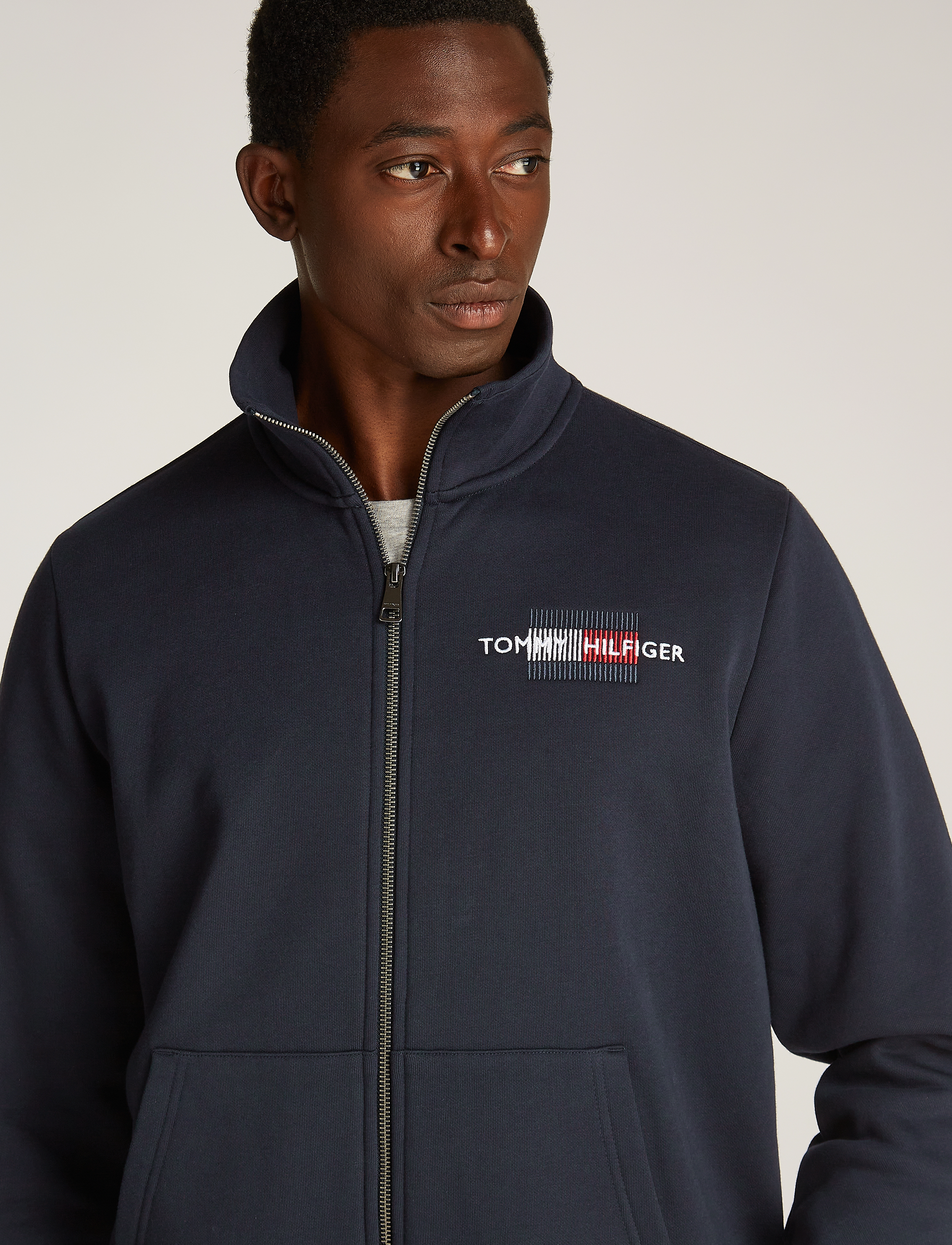 Tommy Hilfiger - HILFIGER FLAG EMBRO ZT STAND CLR - desert sky - 2