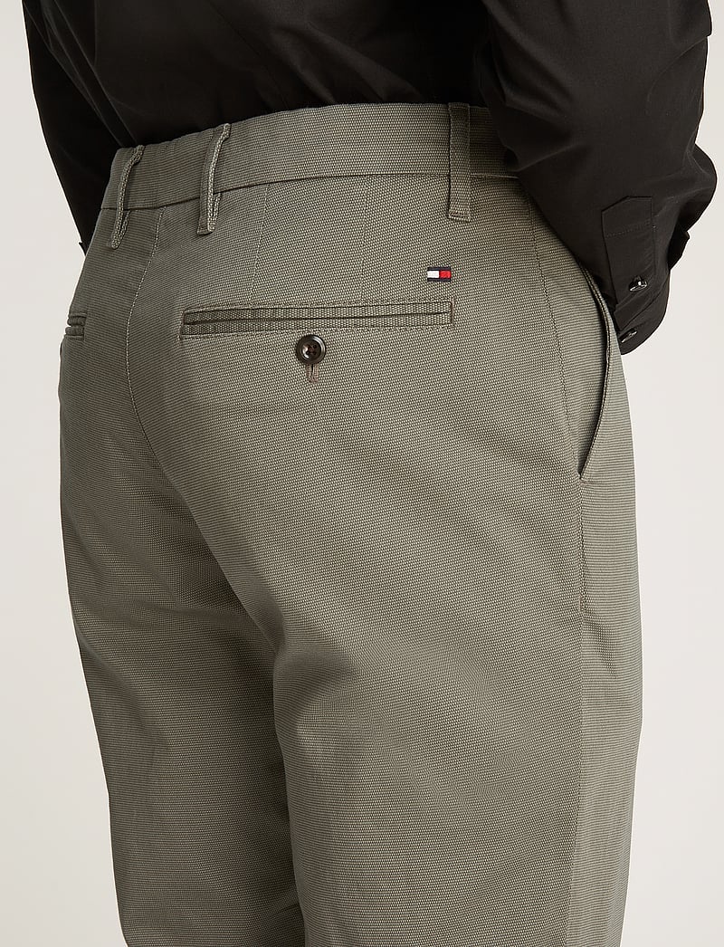 Tommy Hilfiger - CHINO DENTON PRINTED STRUCTURE - pantalons décontractés - hydrogen grey - 3