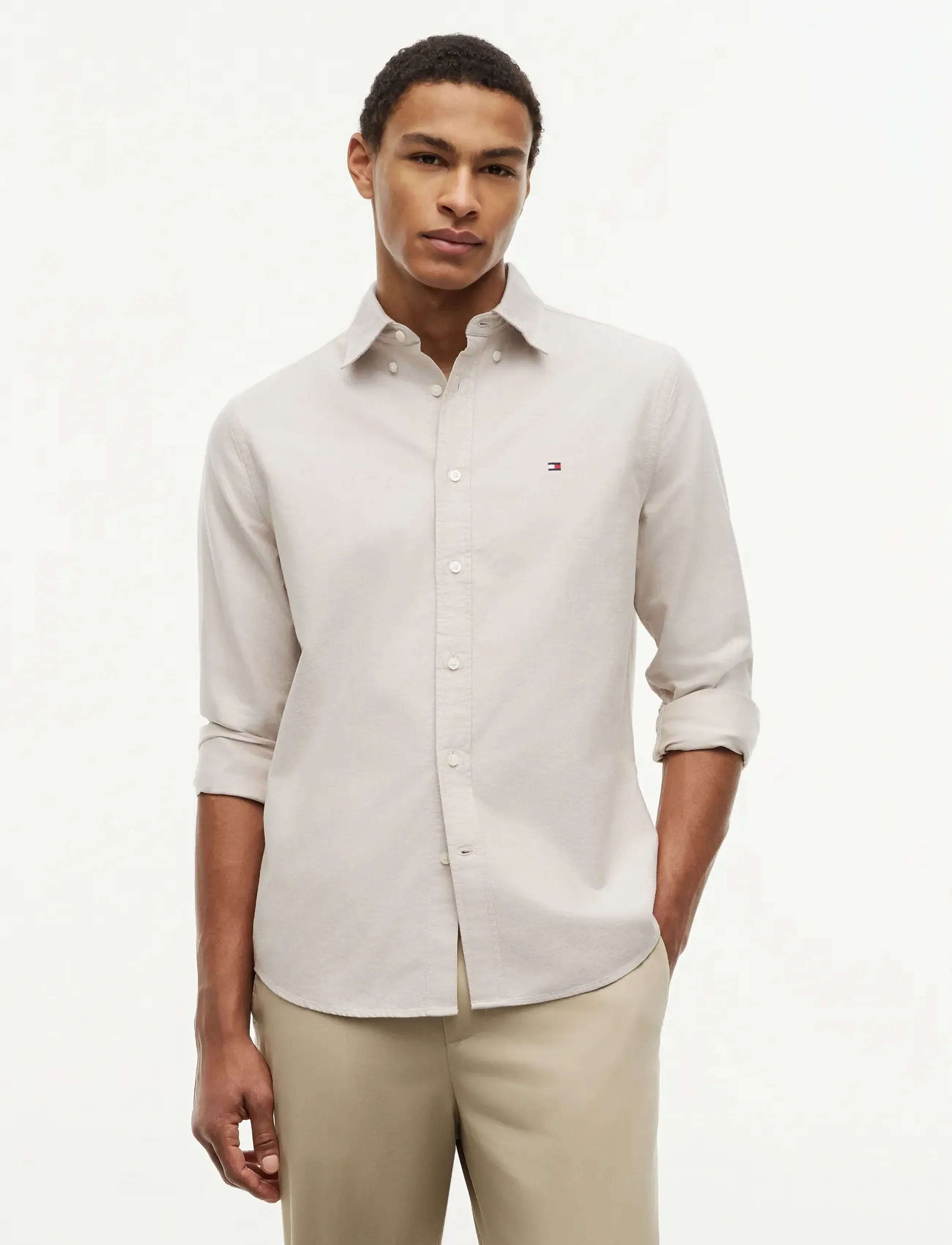 Tommy Hilfiger SOLID HERITAGE OXFORD RF SHIRT - Vetements - SAFARI CANVAS / cream