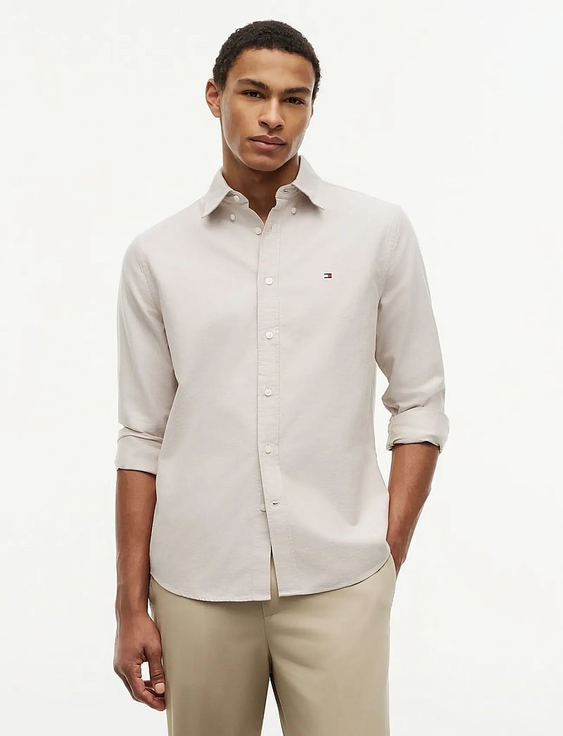 Tommy Hilfiger - SOLID HERITAGE OXFORD RF SHIRT - oxfordi särgid - safari canvas - 0