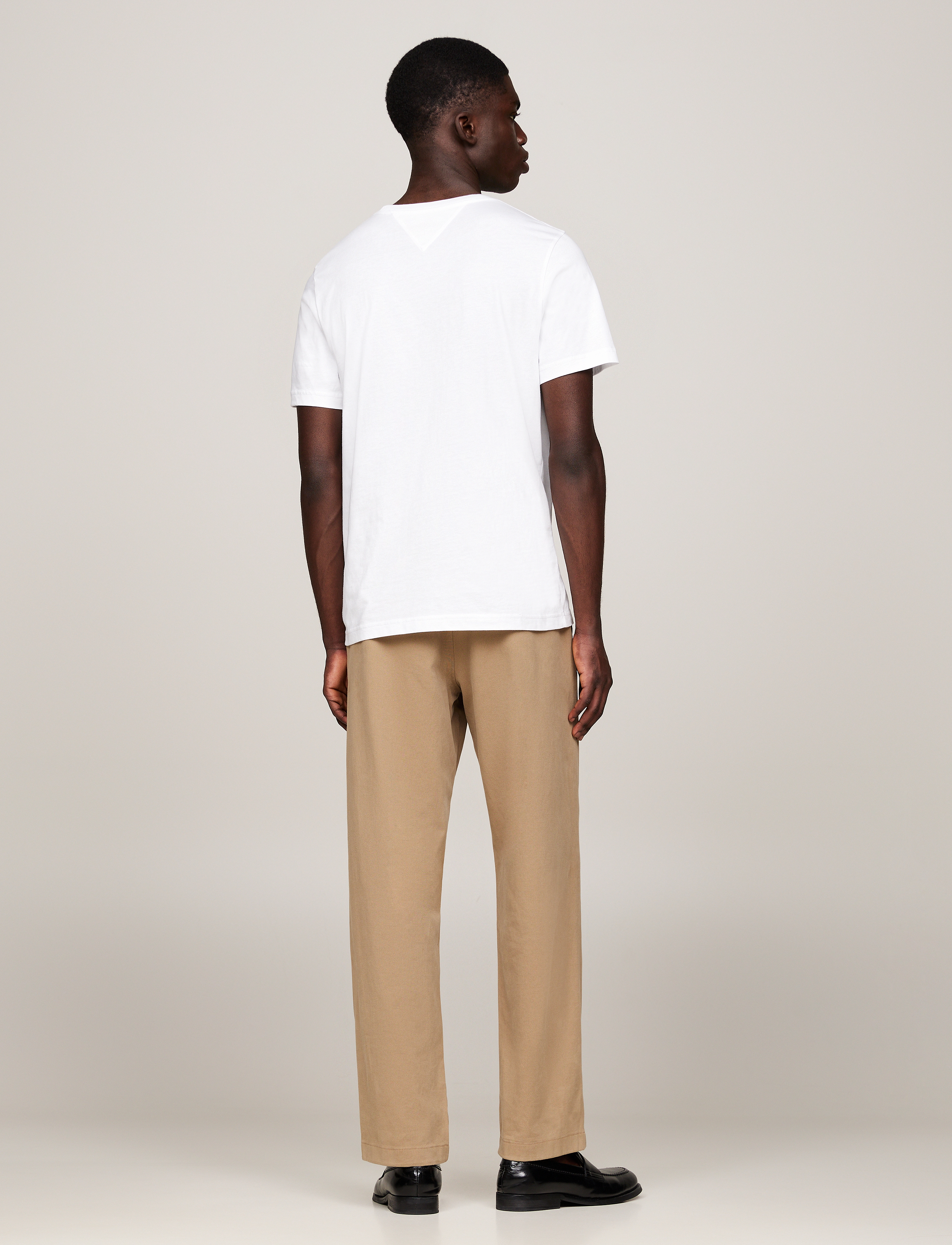 Tommy Hilfiger - HILFIGER FLAG EMBRO TEE - white - 2