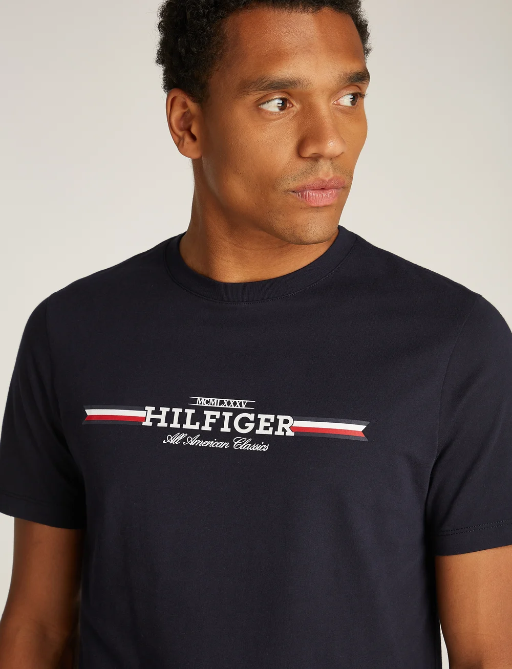 Tommy Hilfiger - HILFIGER CHEST STRIPE TEE - krótki rękaw - desert sky - 2