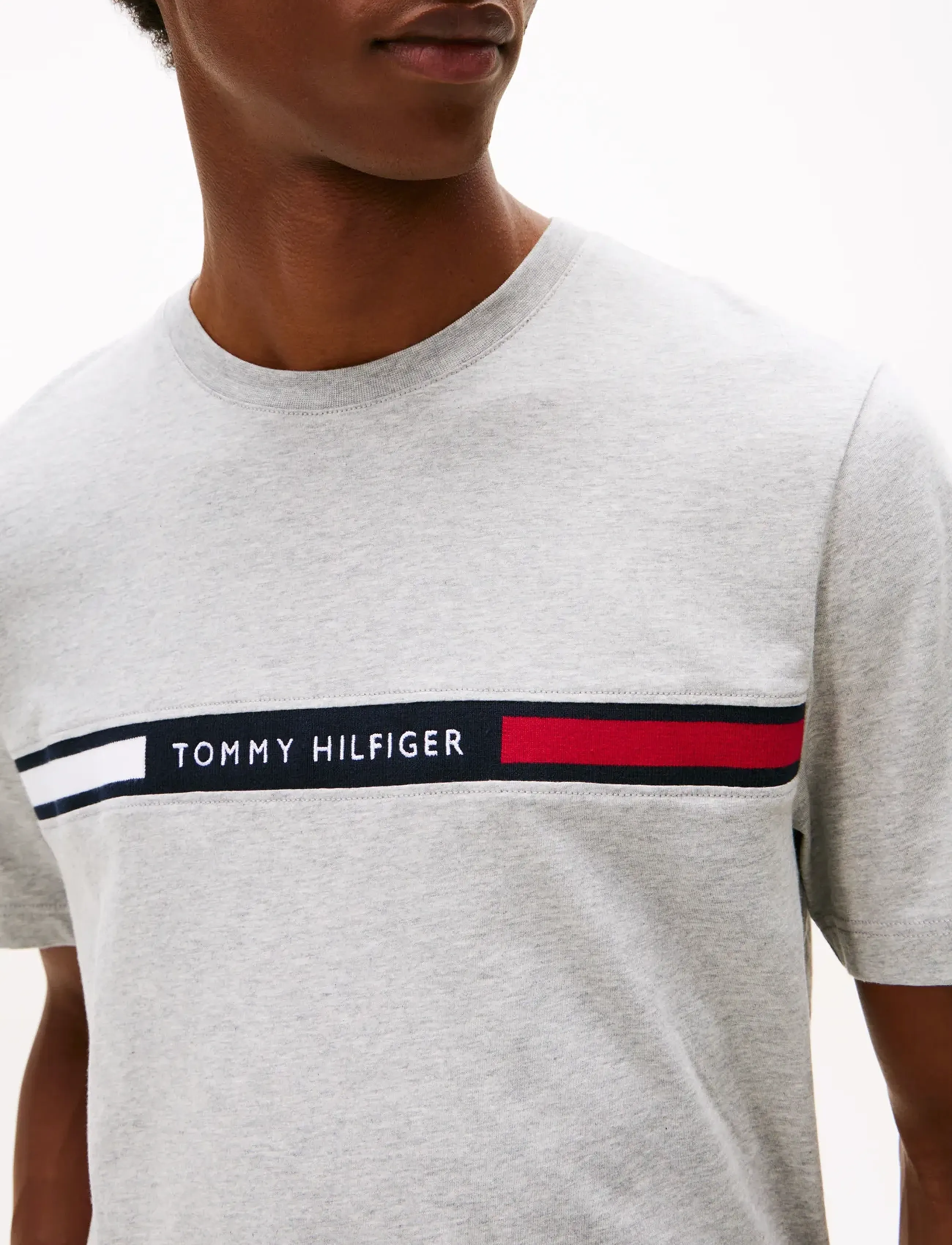 Tommy Hilfiger - HILFIGER CHEST INSERT TEE - short-sleeved t-shirts - light grey heather - 4
