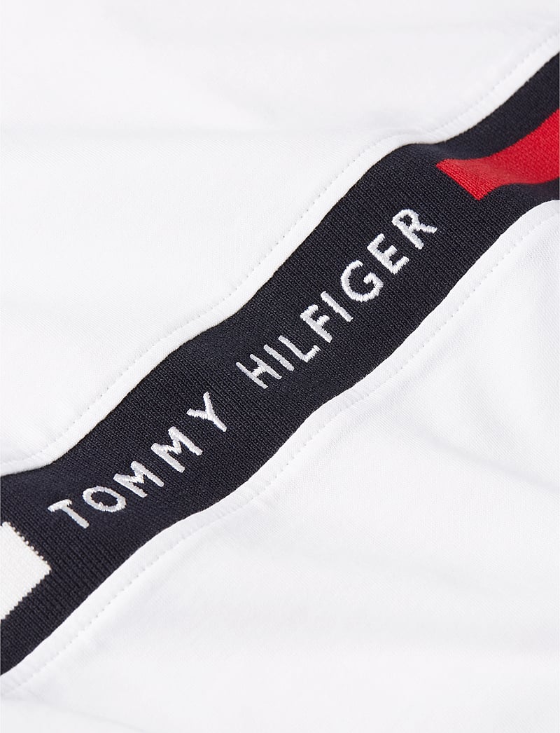 Tommy Hilfiger - HILFIGER CHEST INSERT TEE - lühikeste varrukatega t-särgid - white - 5