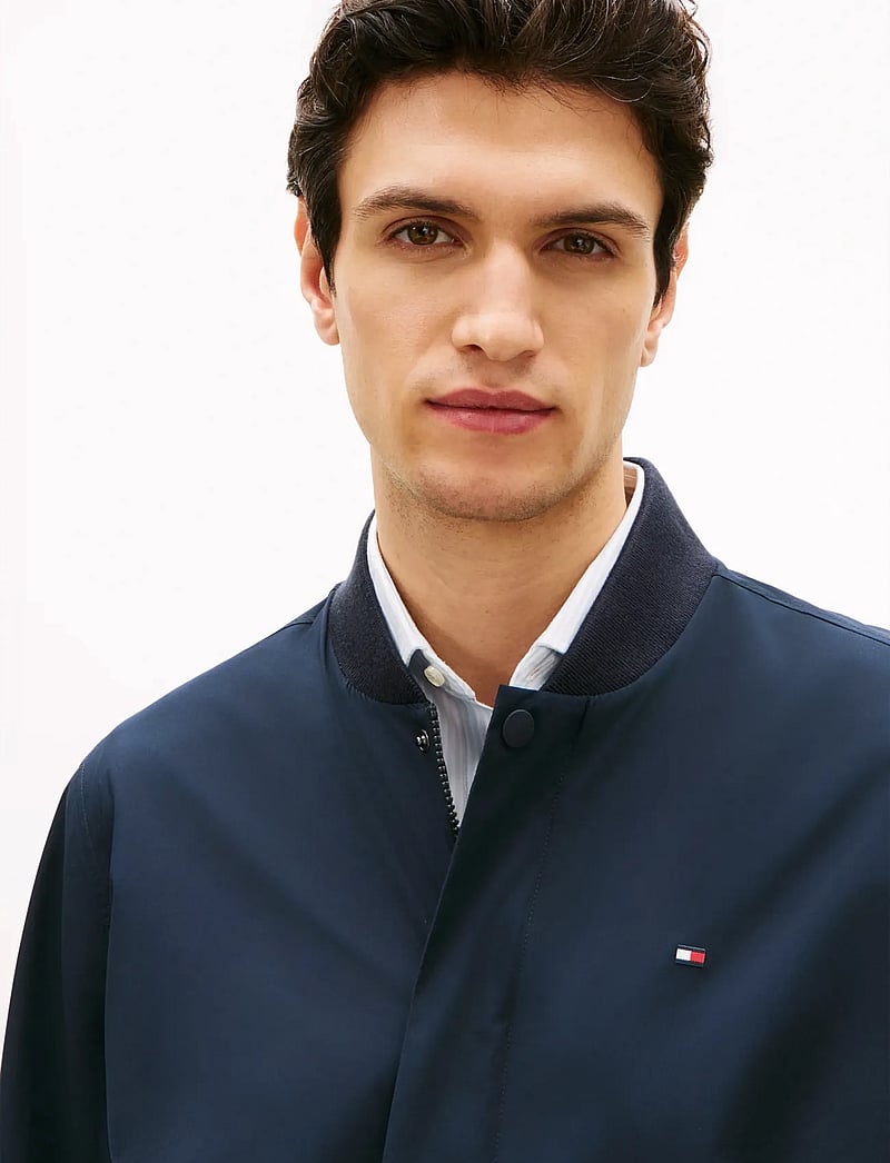 Tommy Hilfiger - TECH LIGHTWEIGHT BOMBER - vårjackor - desert sky - 4