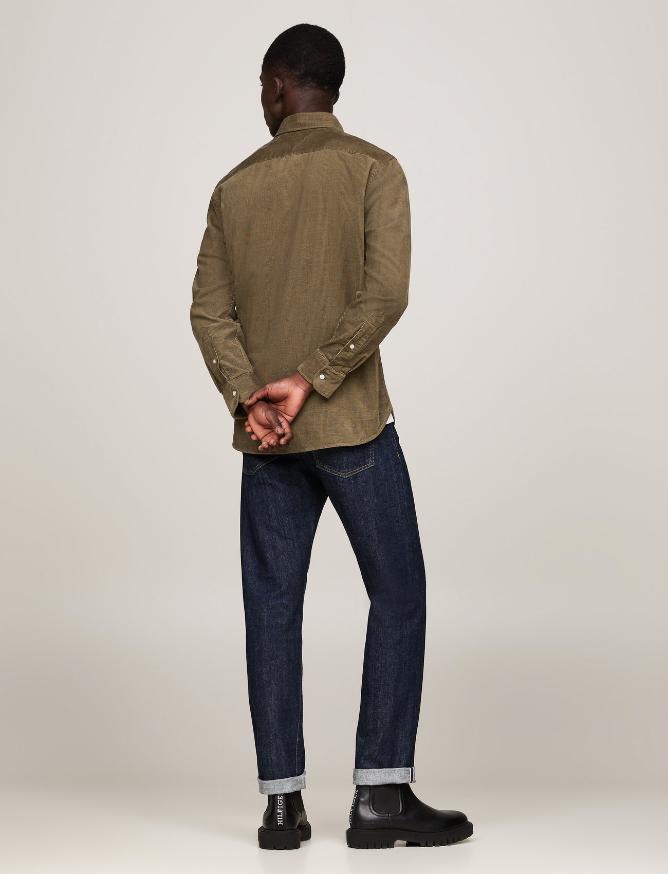Tommy Hilfiger - SOLID CORDUROY RF SHIRT - army green - 5