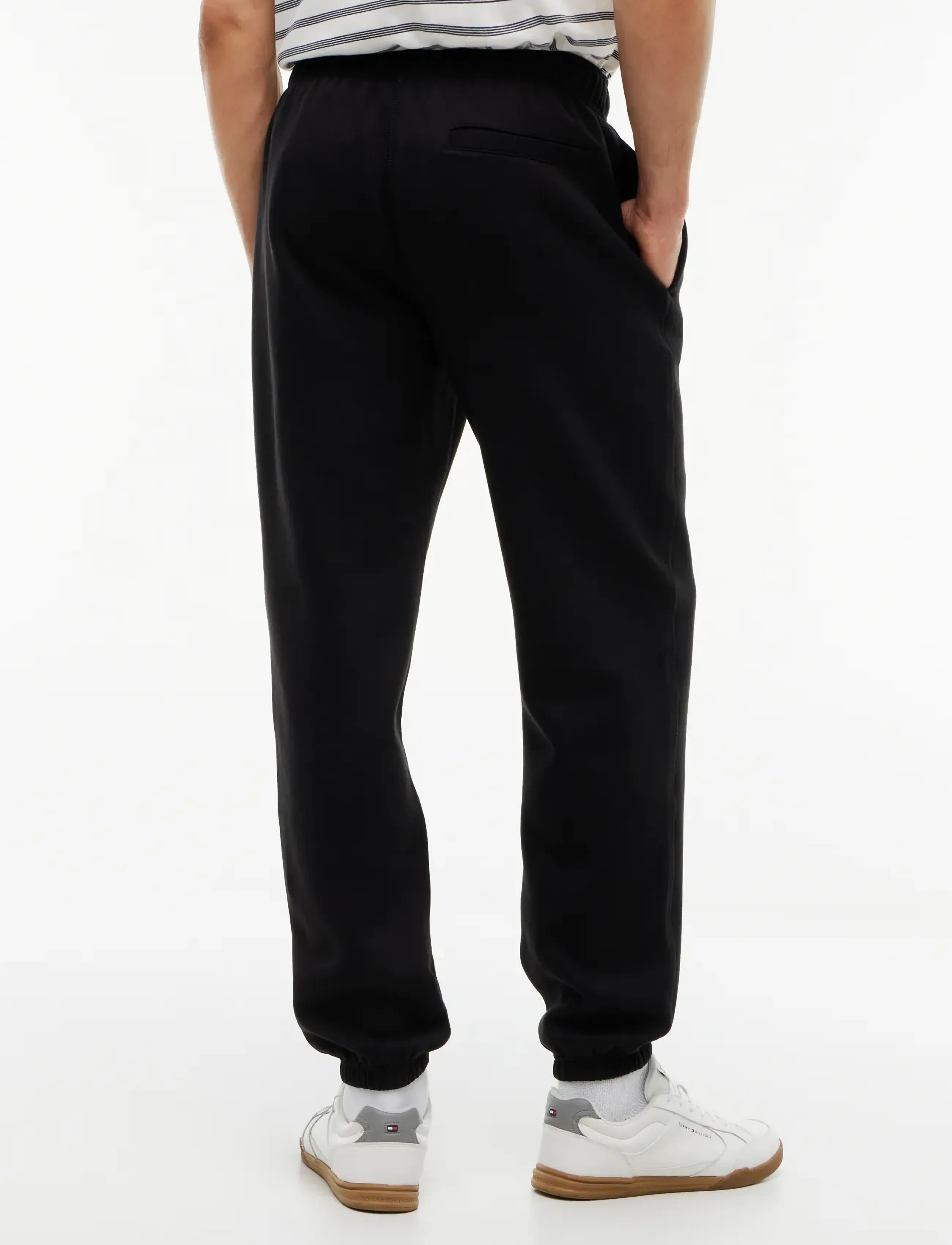 Tommy Hilfiger - ESSENTIAL FLEECE SWEATPANT - osta olukorra järgi - black - 2