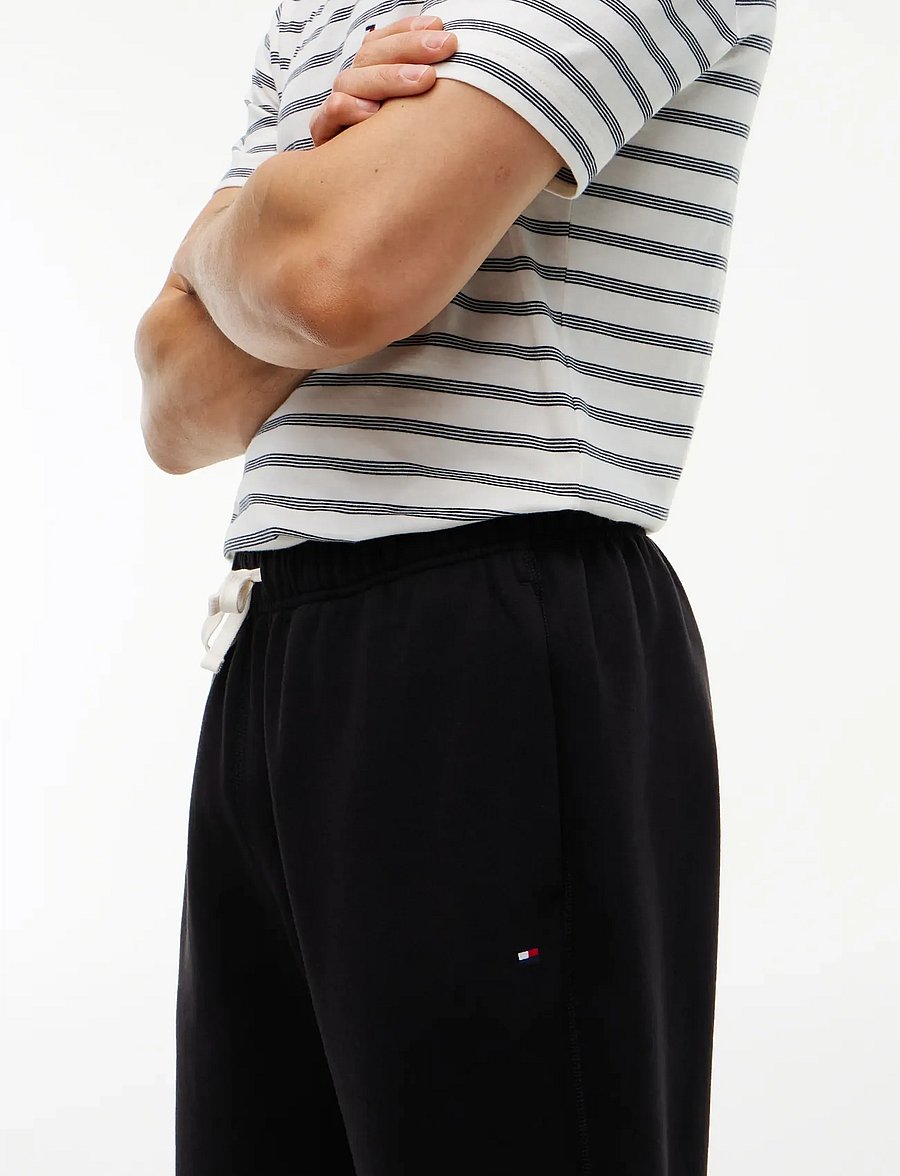 Tommy Hilfiger - ESSENTIAL FLEECE SWEATPANT - osta olukorra järgi - black - 4