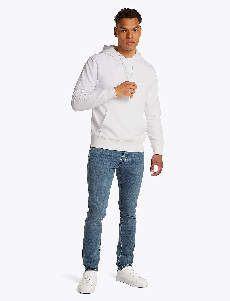 Tommy Hilfiger - ESSENTIAL TERRY HOODY - kapuutsiga dressipluusid - white - 4