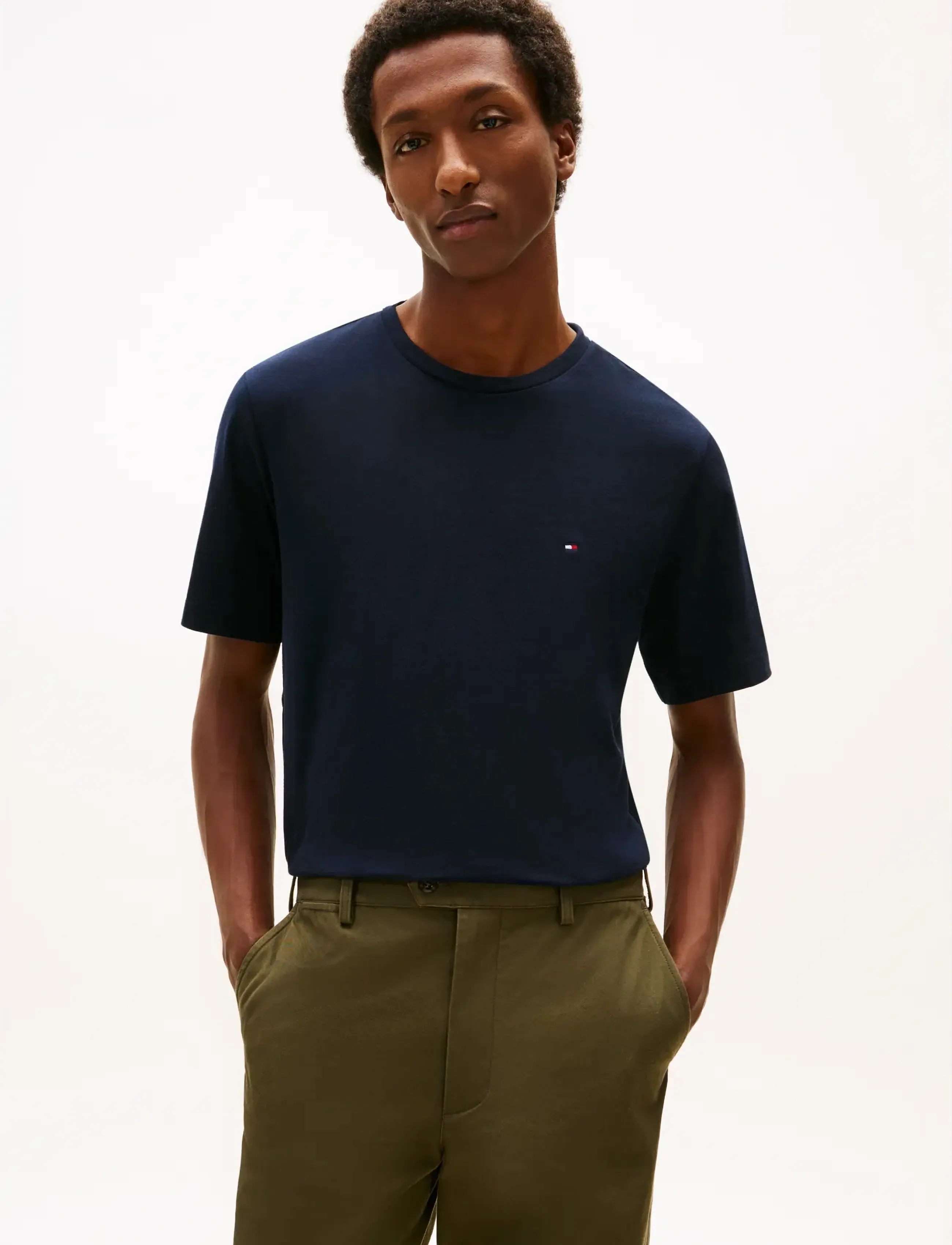 TOMMY HILFIGER Essential Reg Fit Solid Tee t-shirts - bas herr – bild 5