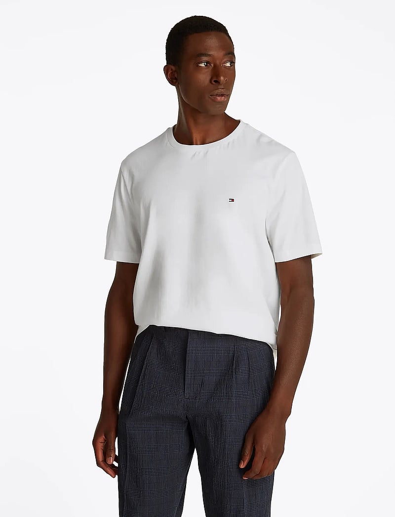 Tommy Hilfiger - ESSENTIAL REG FIT SOLID TEE - lühikeste varrukatega t-särgid - white - 0