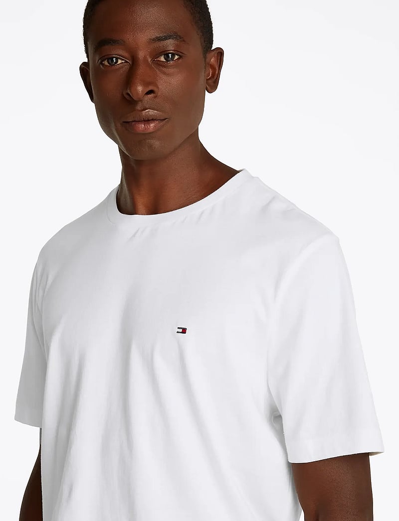 Tommy Hilfiger - ESSENTIAL REG FIT SOLID TEE - lühikeste varrukatega t-särgid - white - 5