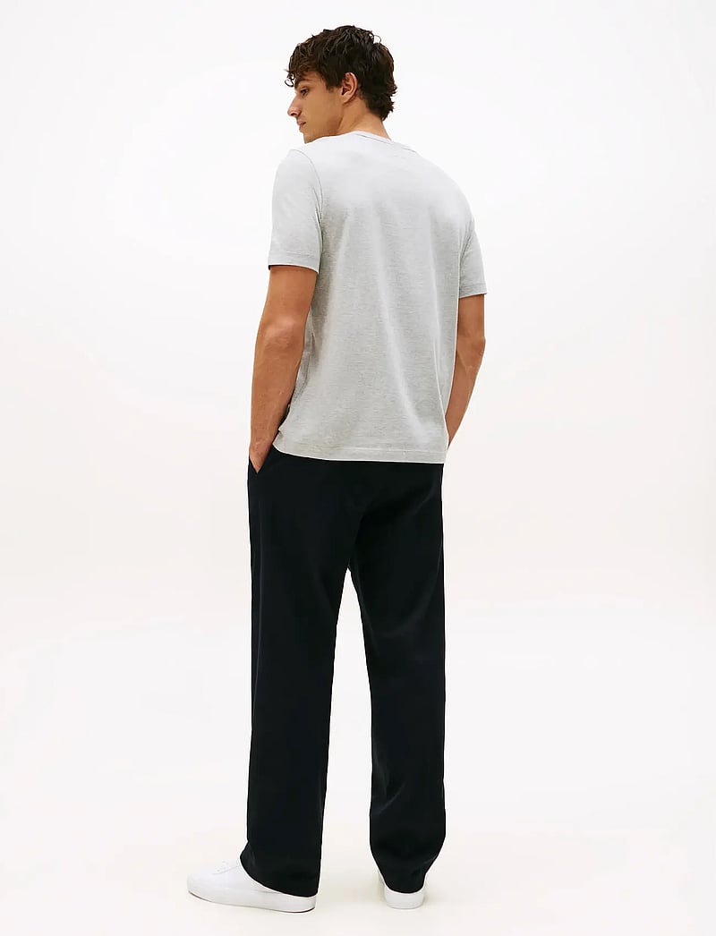 Tommy Hilfiger - ESSENTIAL REG FIT HEATHER TEE - lühikeste varrukatega t-särgid - light grey heather - 3