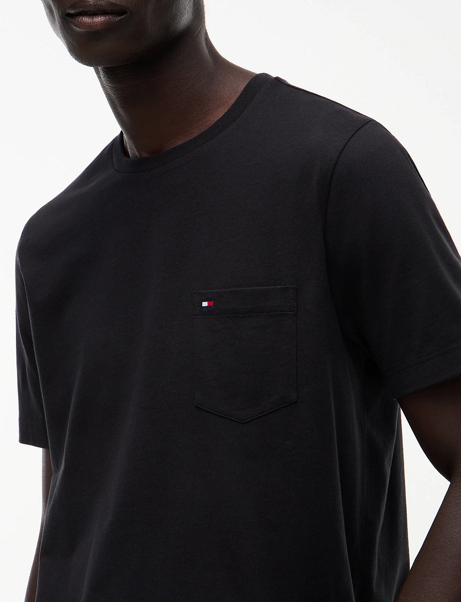 Tommy Hilfiger - ESSENTIAL SOLID POCKET TEE - kortærmede t-shirts - black - 4
