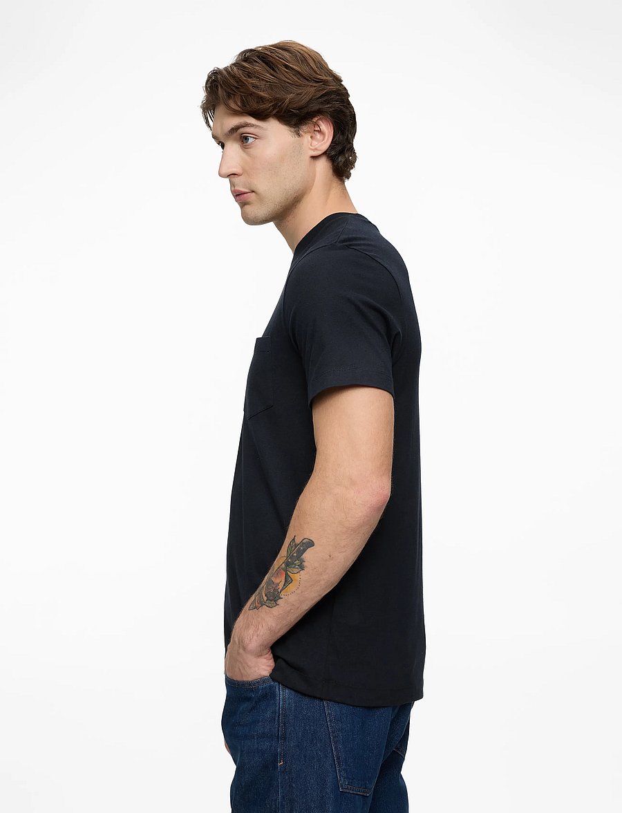 Tommy Hilfiger - ESSENTIAL SOLID POCKET TEE - kortärmade t-shirts - navy blue - 3