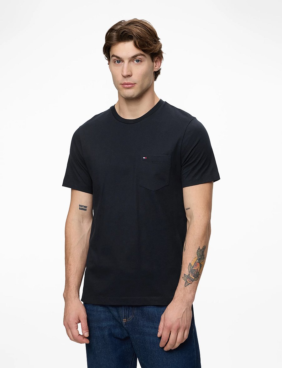 Tommy Hilfiger - ESSENTIAL SOLID POCKET TEE - kortärmade t-shirts - navy blue - 0
