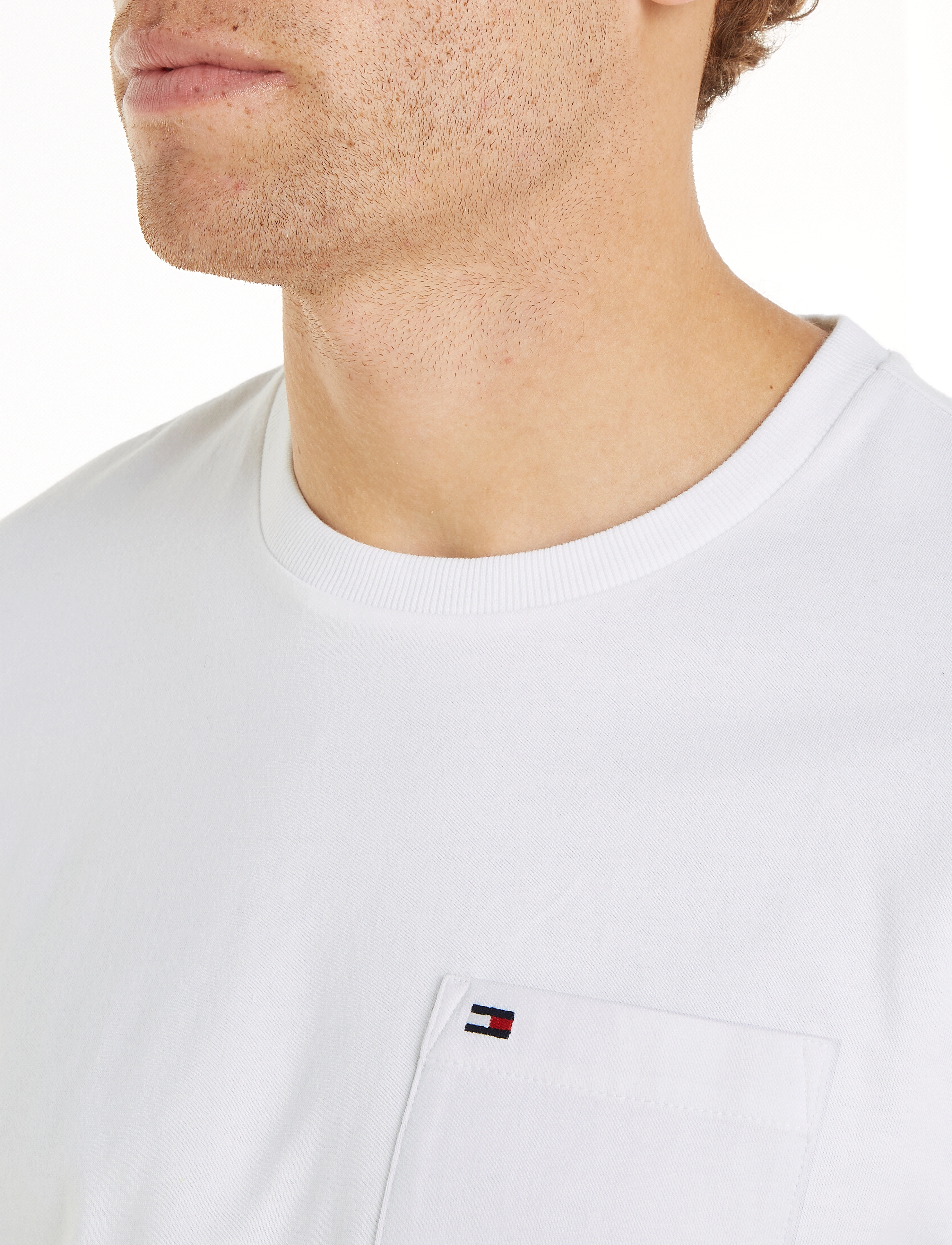 Tommy Hilfiger - ESSENTIAL SOLID POCKET TEE - basic t-shirts - white - 5