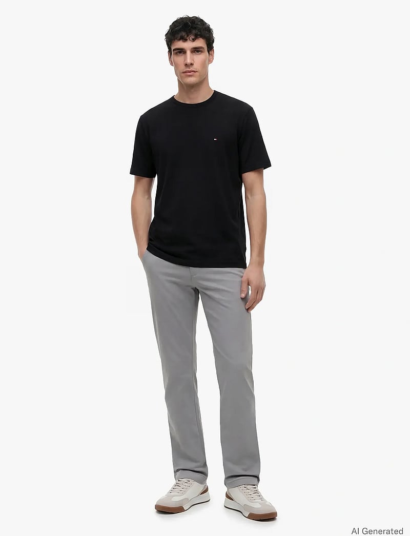 Tommy Hilfiger - PERFORMANCE TEE - short-sleeved t-shirts - black - 5