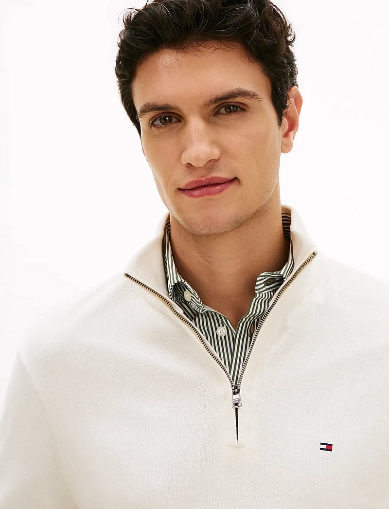 Tommy Hilfiger - ESSENTIAL COTTON ZIP MOCK - pullover mit halbem reißverschluss - ivory petal - 4