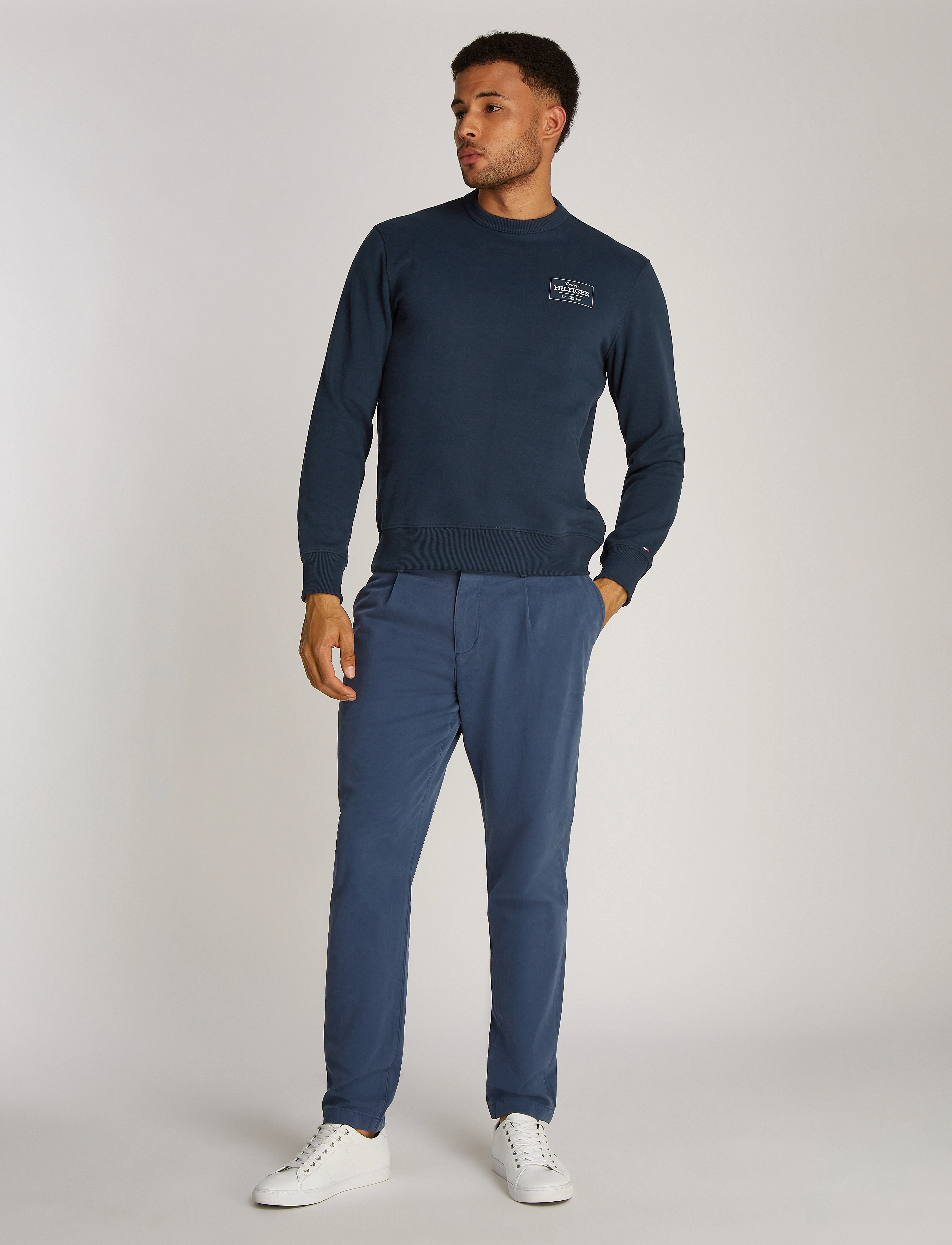 Tommy Hilfiger MONOTYPE LABEL SWEATSHIRT - Sweatshirts - NIGHT SKY / navy