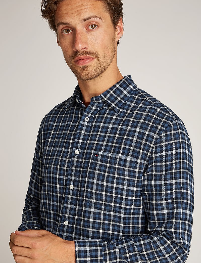Tommy Hilfiger - BRUSHED LINEN GINGHAM RF SHIRT - linasest riidest särgid - aegean sea / check - 3