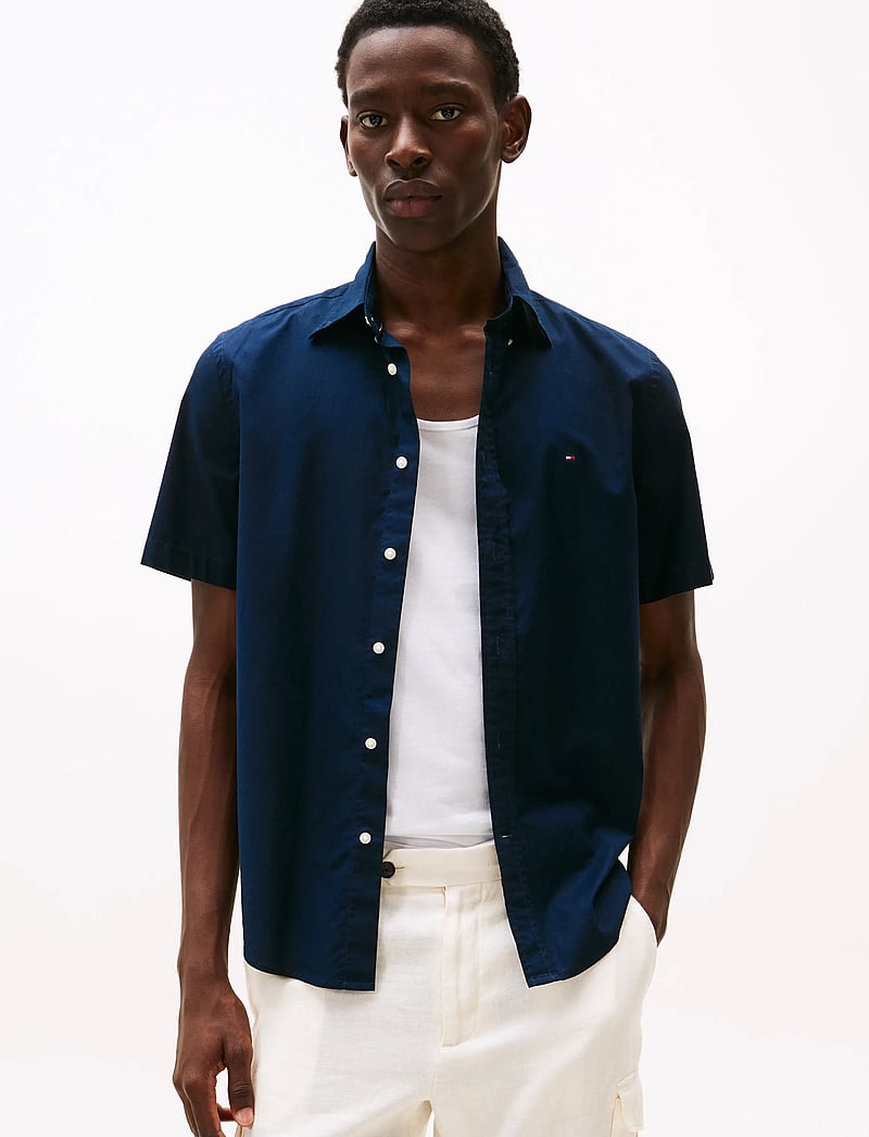 Tommy Hilfiger - FLEX POPLIN SOLID S/S SHIRT - basic skjorter - desert sky - 0