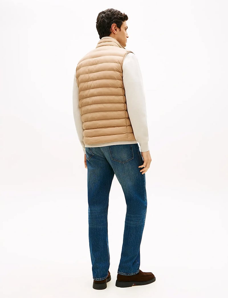 Tommy Hilfiger - PACKABLE RECYCLED VEST - westen - coastal taupe - 4