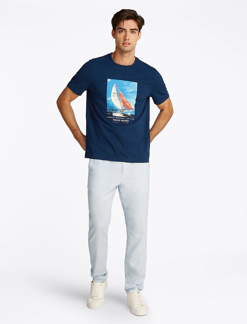 Tommy Hilfiger - HILFIGER COLOR PHOTO PRINT TEE - lühikeste varrukatega t-särgid - night sky - 5