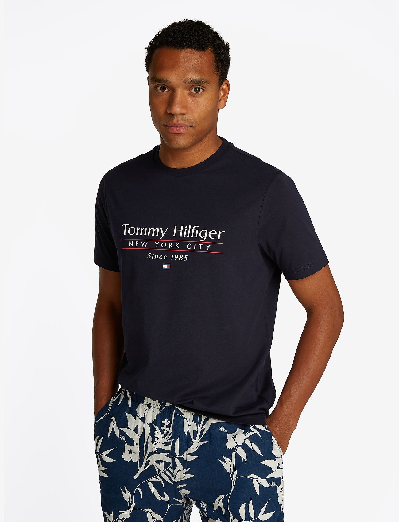 Tommy Hilfiger - HILFIGER CENTER STACK TEE - efterårstøj - desert sky - 1