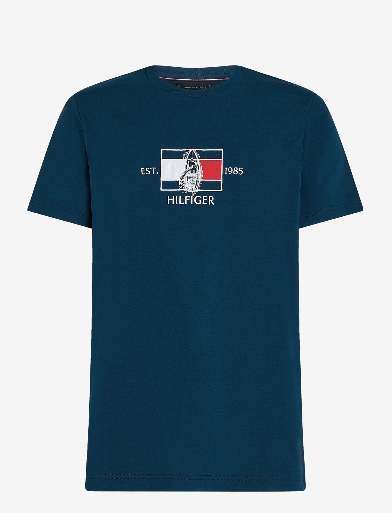 Tommy Hilfiger - HILFIGER FLAG SAILING TEE - kortärmade t-shirts - night sky - 1