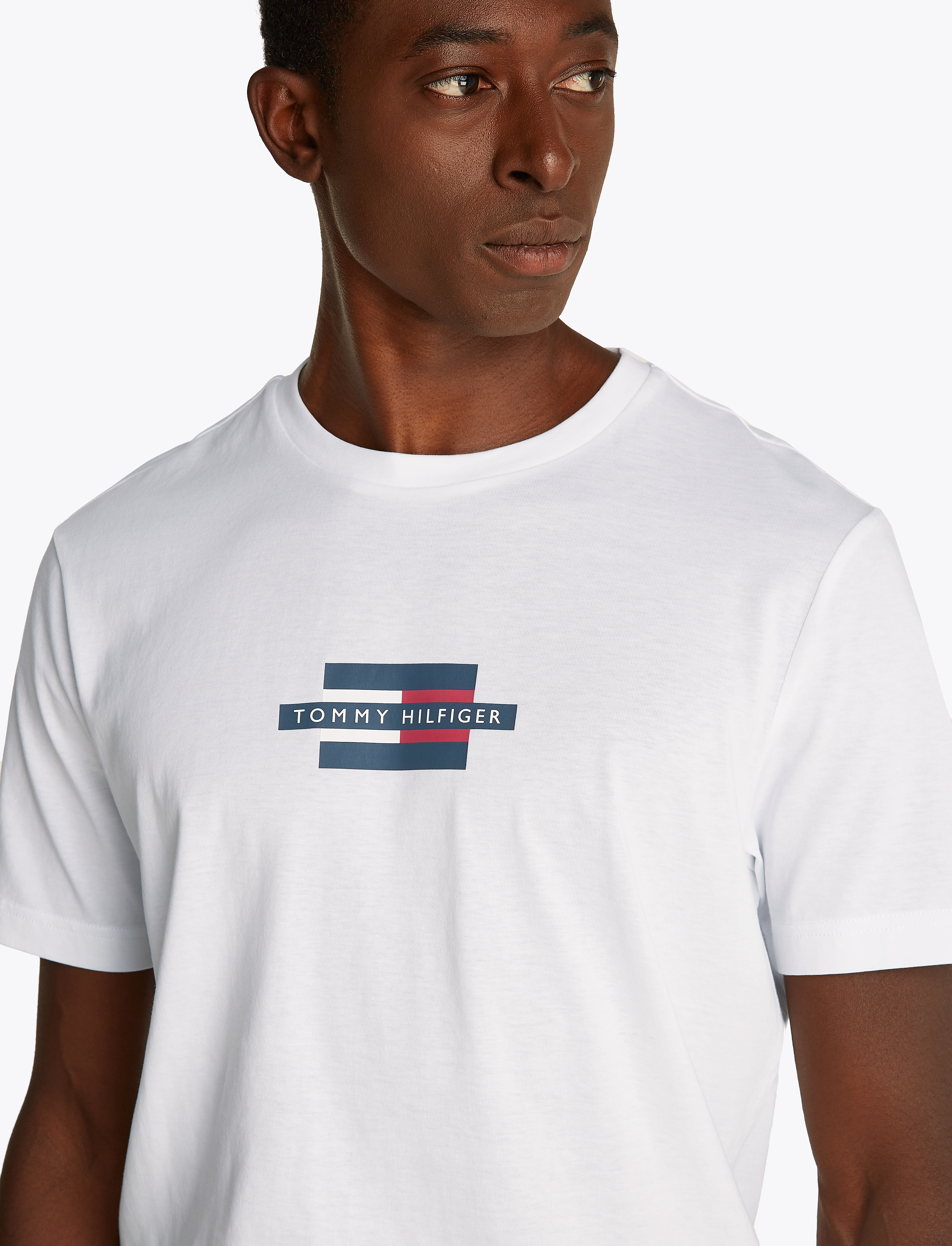 Tommy Hilfiger - FLAG BOX TEE - laveste priser - white - 3