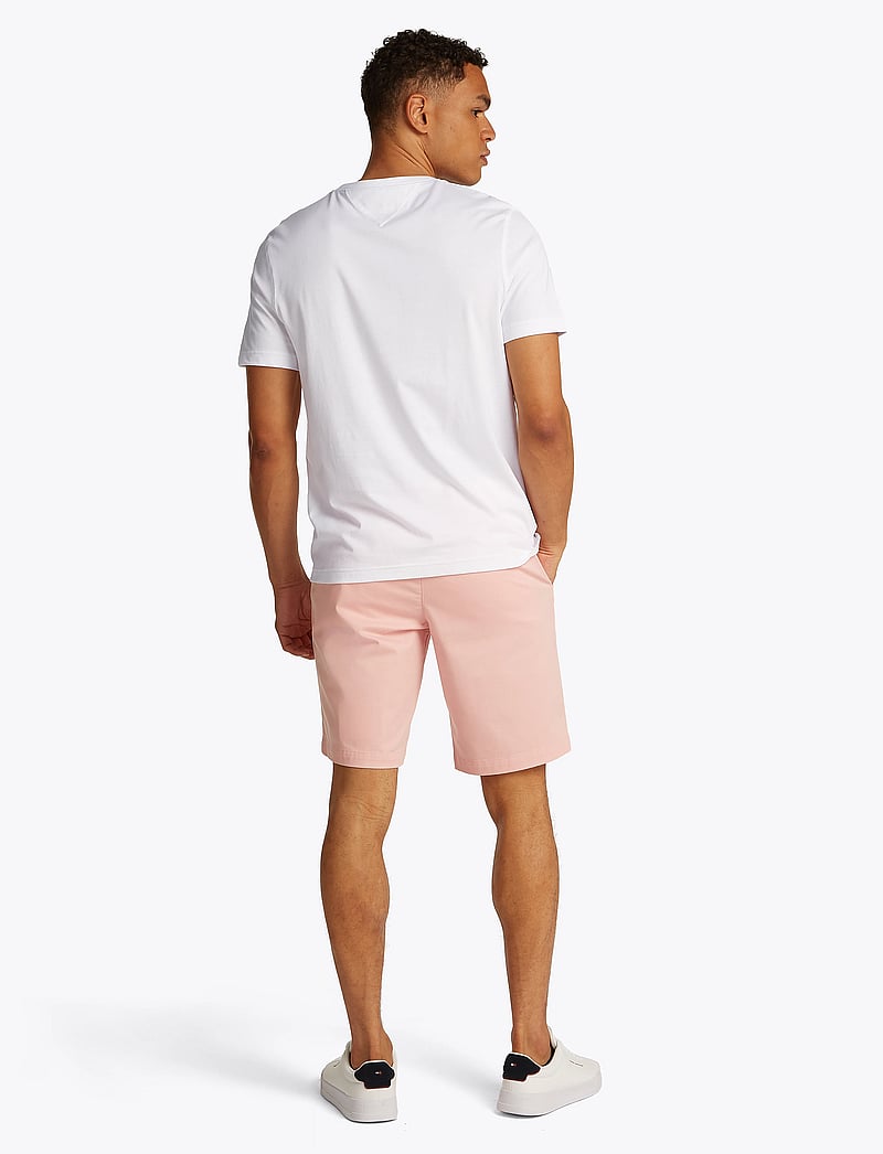 Tommy Hilfiger - HILFIGER SUMMER SCRIPT TEE - kortærmede t-shirts - white - 2