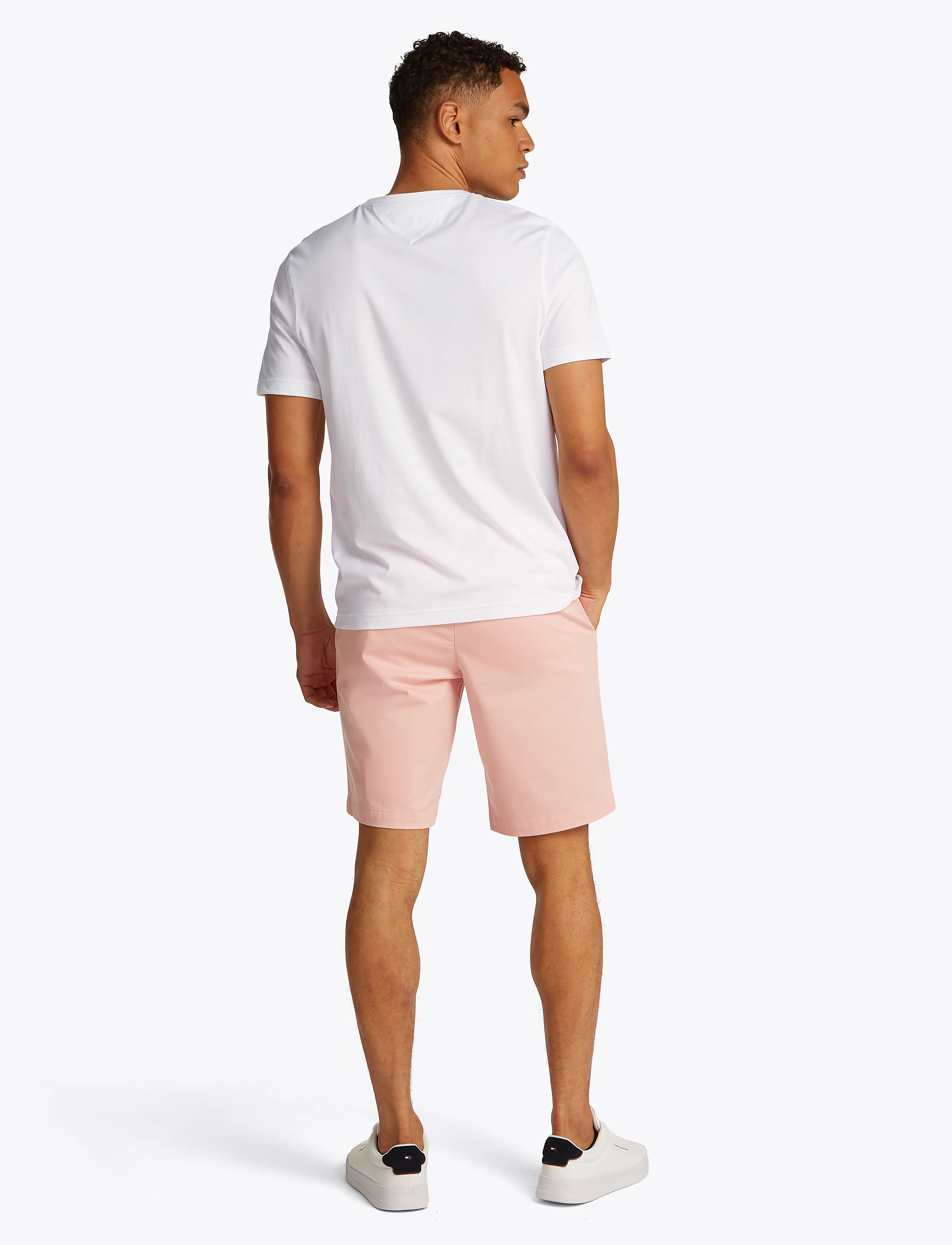Tommy Hilfiger - HILFIGER SUMMER SCRIPT TEE - kortærmede t-shirts - white - 2