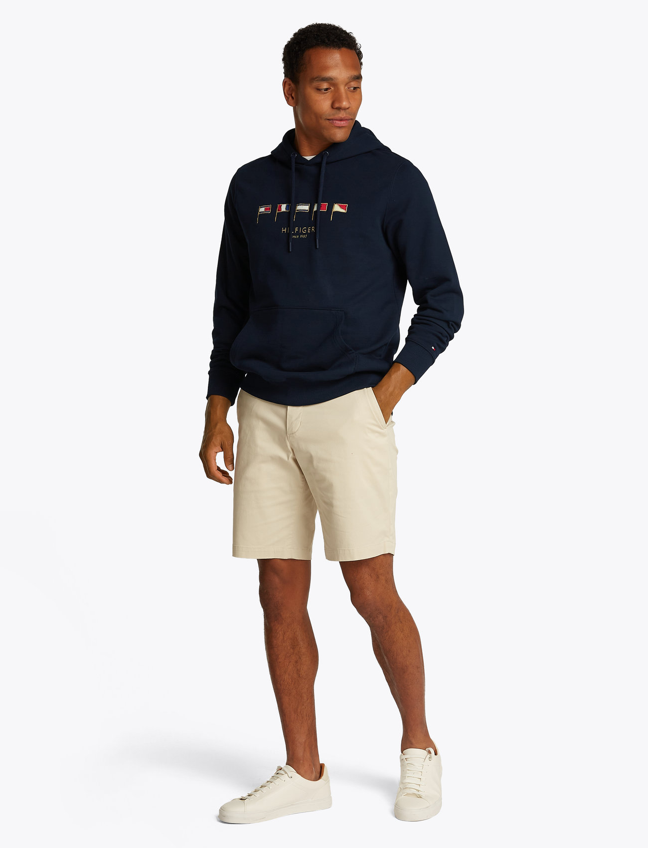 Tommy Hilfiger - HILFIGER MULTI FLAGS HOODY - hupparit - desert sky 654 920 - 4