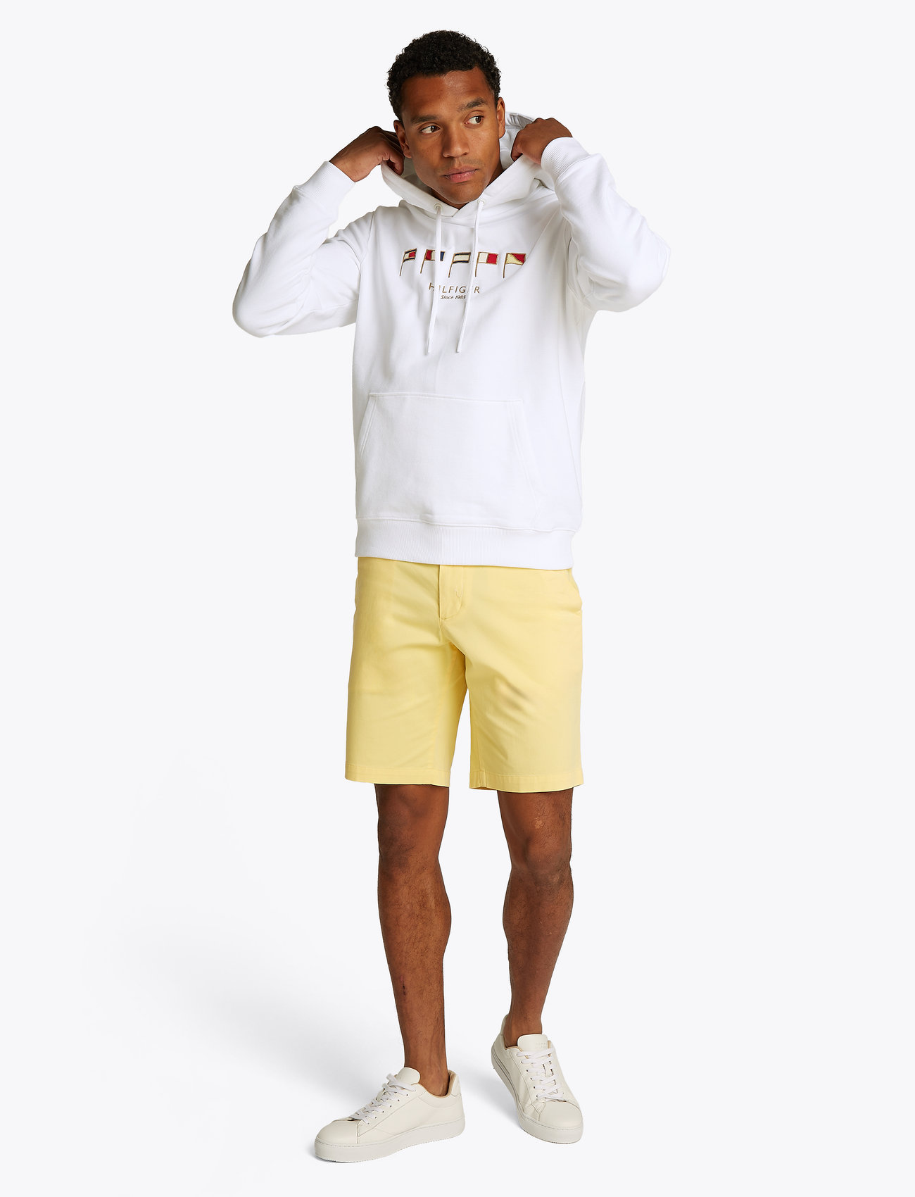 Tommy Hilfiger - HILFIGER MULTI FLAGS HOODY - dressipluusid - white 658 170 - 5