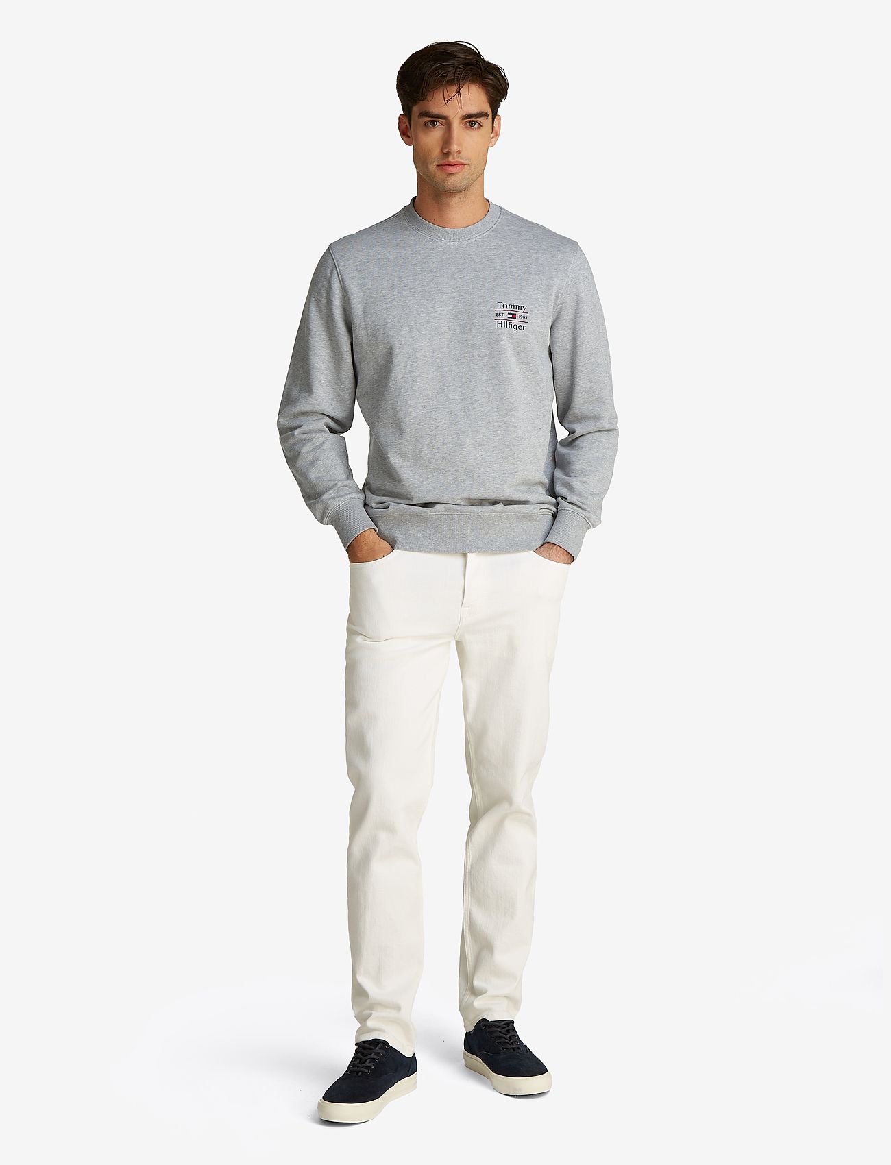 Tommy Hilfiger - HILFIGER STACK SWEATSHIRT - shoppa efter tillfälle - grey heather bc04 vol32 - 0