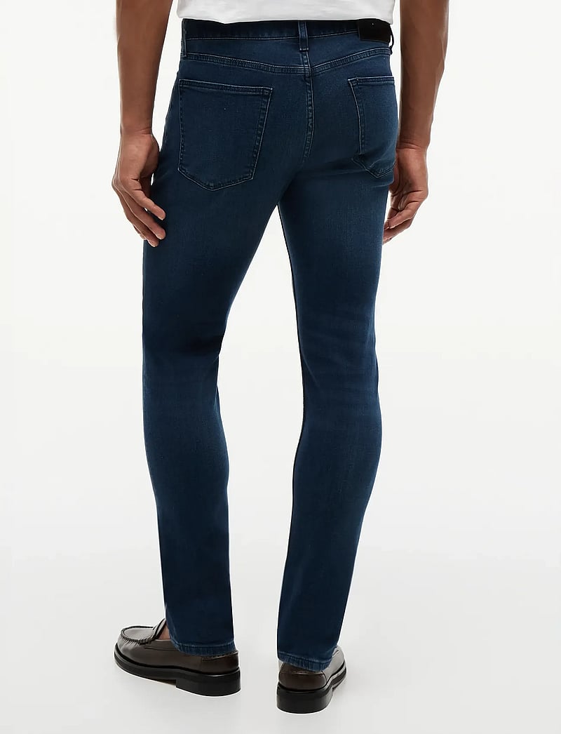 Tommy Hilfiger - CORE BLEECKER DEEP BLUE - slim jeans - deep blue - 2
