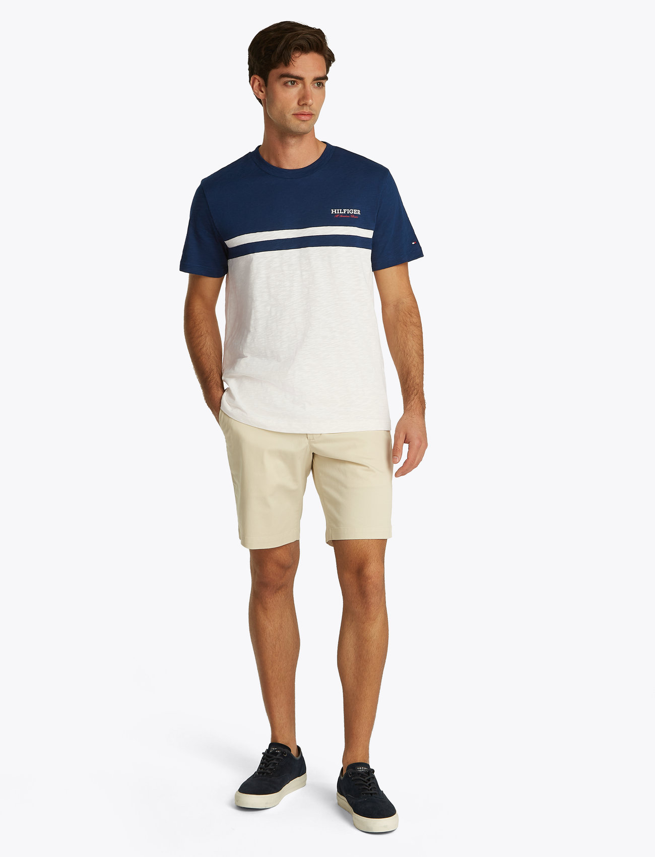 Tommy Hilfiger - MONOTYPE COLOURBLOCK TEE - lühikeste varrukatega t-särgid - night sky/ivory petal - 5
