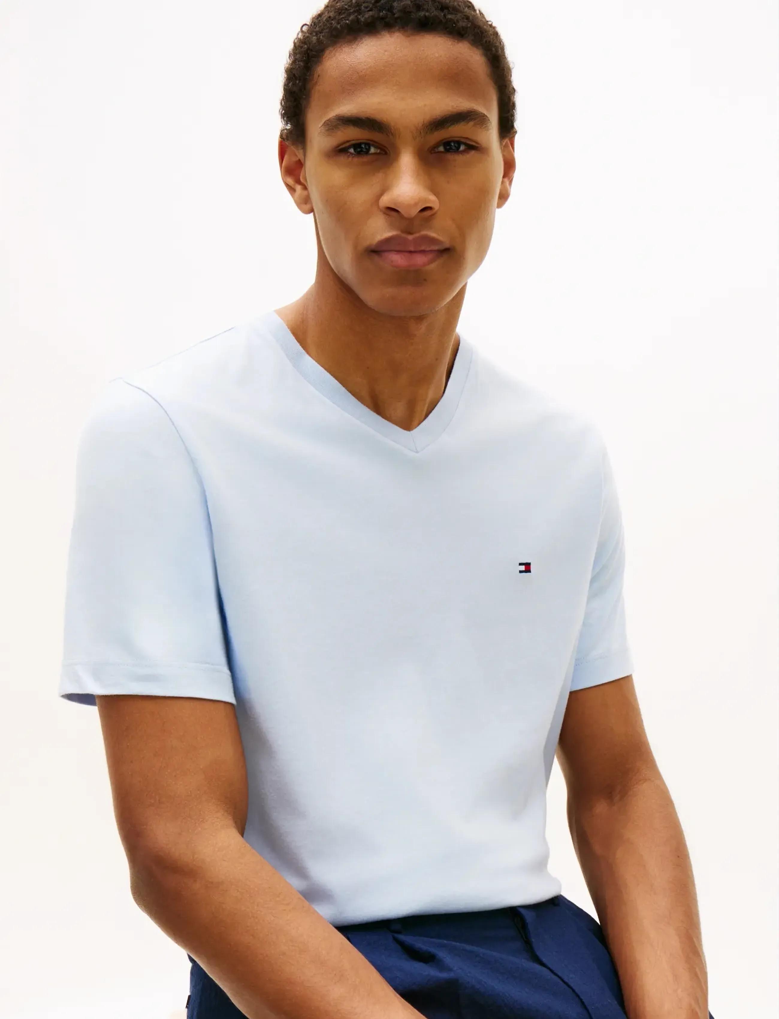 Tommy Hilfiger - ESSENTIAL V-NECK TEE - t-shirts mit v-ausschnitt - breezy blue - 4