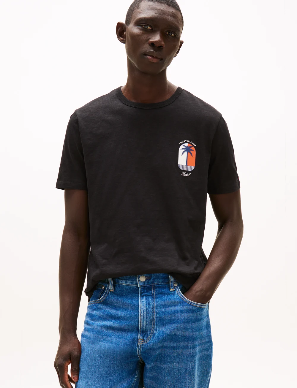 Tommy Hilfiger - PALM TREE LABEL TEE - t-shirts à manches courtes - black - 0