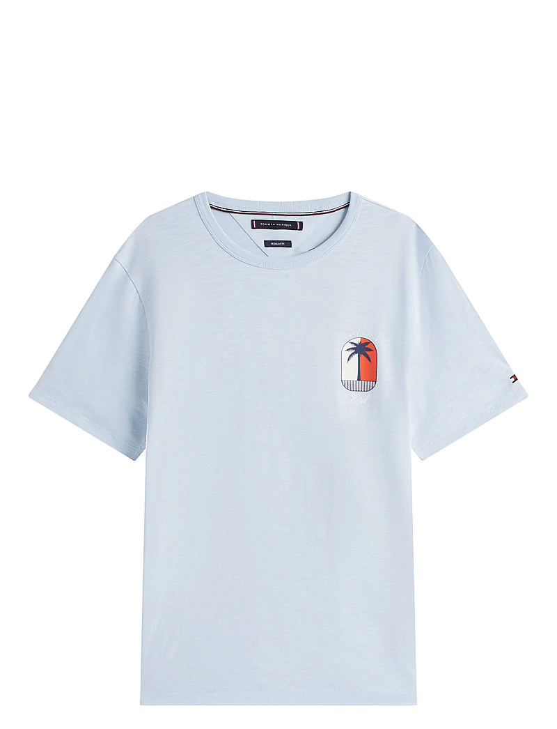 Tommy Hilfiger - PALM TREE LABEL TEE - kortärmade t-shirts - breezy blue - 1
