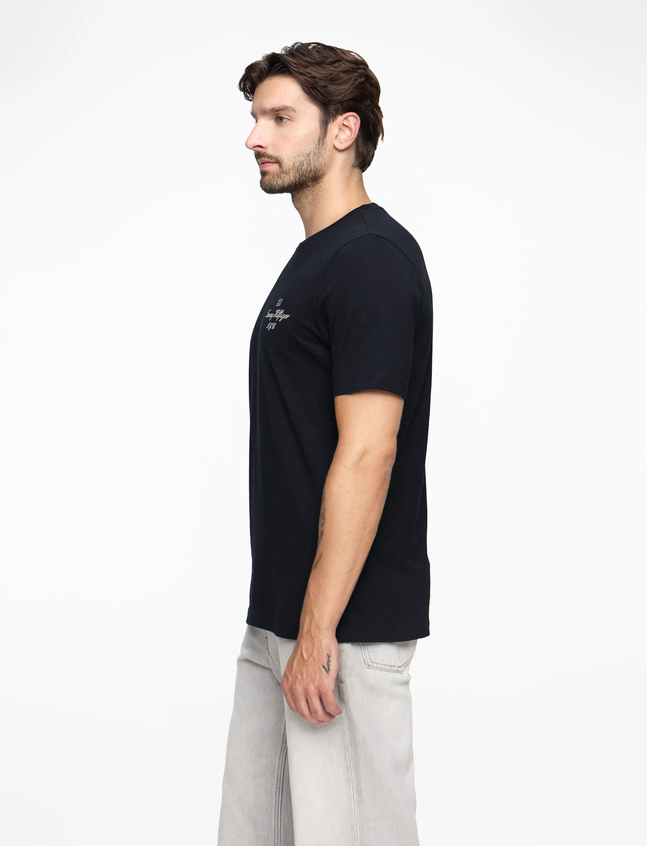 Tommy Hilfiger - OUTLINE FLAG SCRIPT TEE - sügisesed riided - desert sky - 2