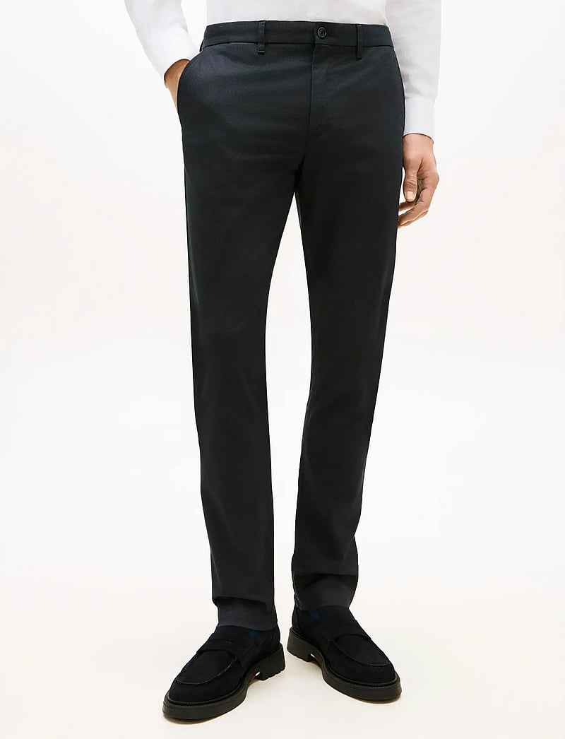 Tommy Hilfiger - BLEECKER PRINTED STRUCTURE CHINO - casual byxor - desert sky - 0