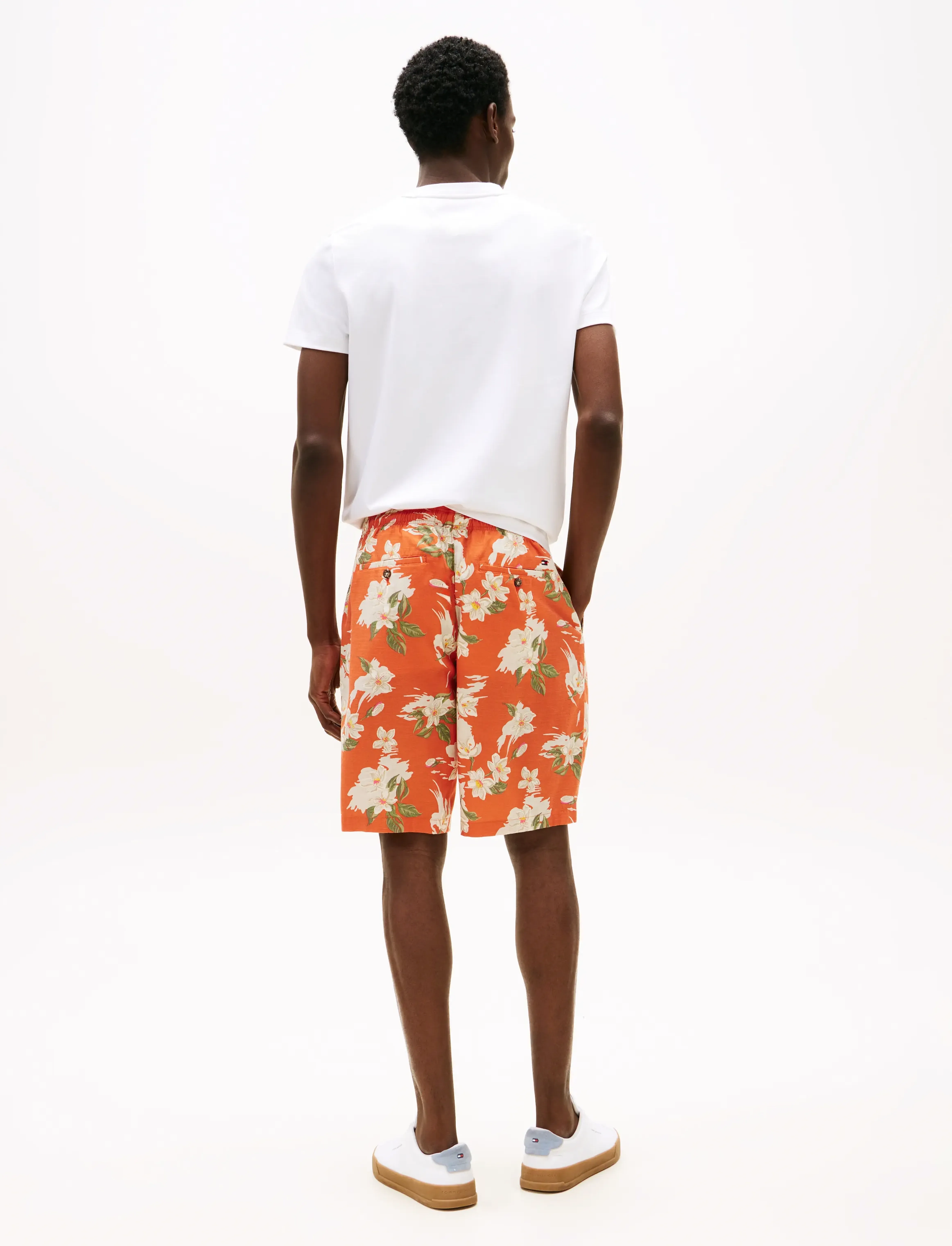 Tommy Hilfiger - MERCER 7IN WASH CO LY FLRL SHORT - lühikesed vabaajapüksid - brilliant orange / allover - 2