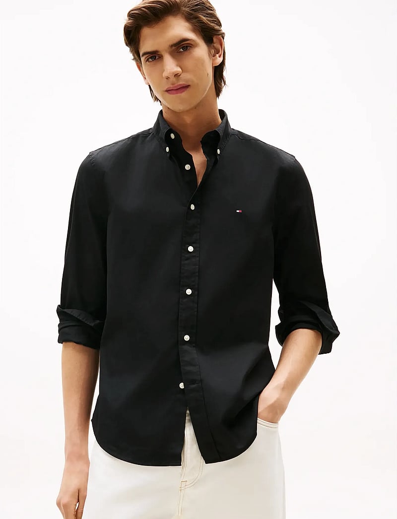 Tommy Hilfiger - CORE FLEX POPLIN SOLID RF SHIRT - basic skjorter - black - 0