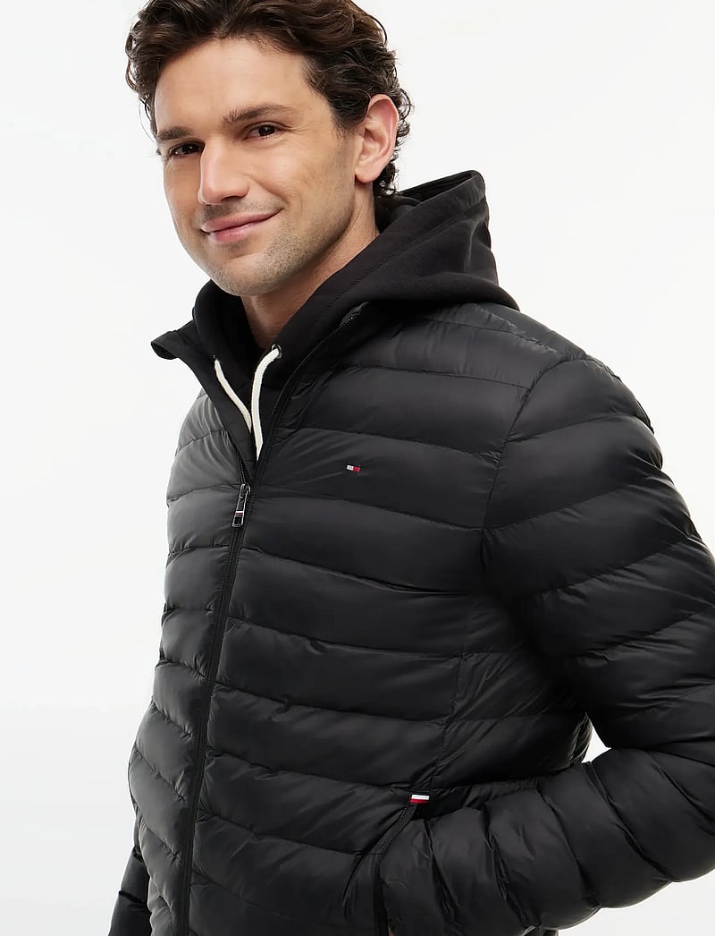 Tommy Hilfiger - CORE PACKABLE RECYCLED JACKET - daunenjacken - black - 4