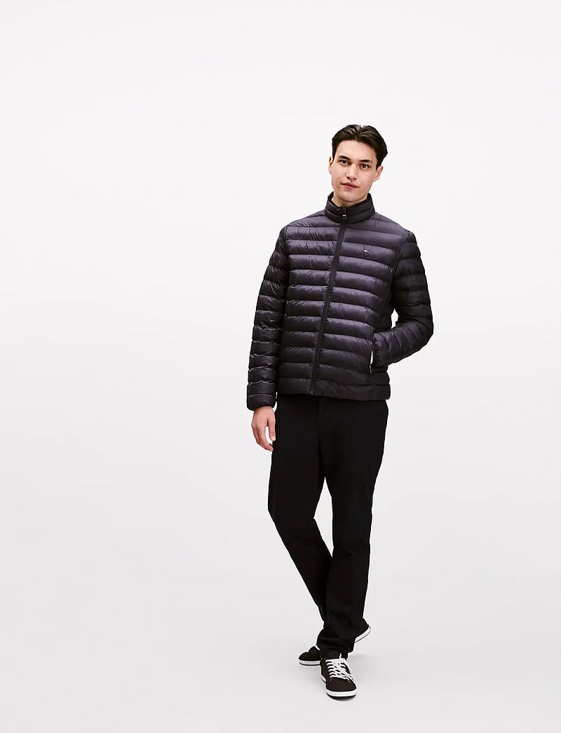 Tommy Hilfiger - CORE PACKABLE RECYCLED JACKET - gefütterte jacken - desert sky - 0