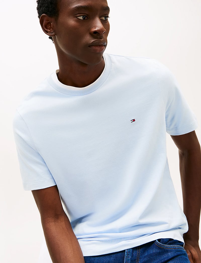 Tommy Hilfiger - ESS SEASONAL REG FIT SOLID TEE - lühikeste varrukatega t-särgid - breezy blue - 4