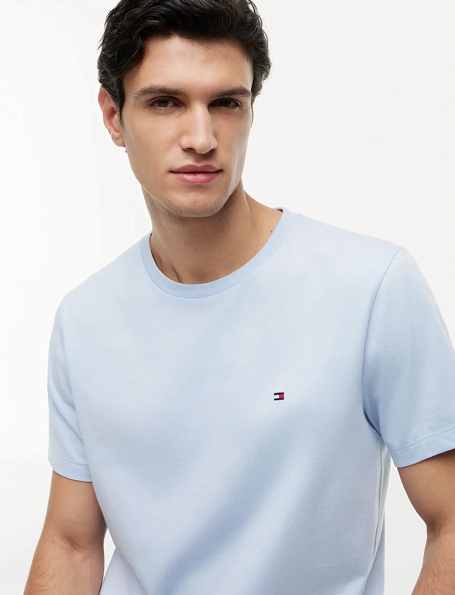 Tommy Hilfiger - ESS SEASONAL REG FIT SOLID TEE - kurzärmelig - sky blue - 4