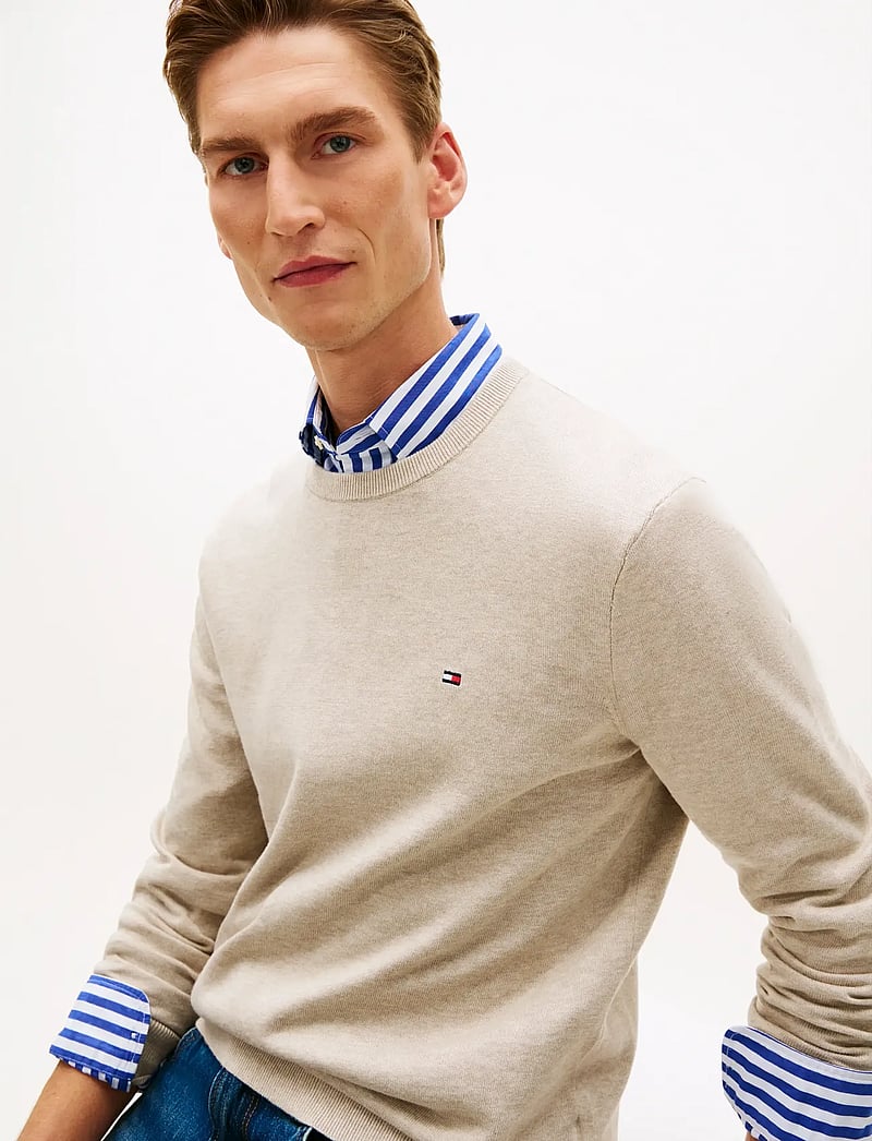 Tommy Hilfiger - ESSENTIAL SSNL COTTON CREW NECK - Ümmarguse kaelusega kudumid - sandalwood heather - 4